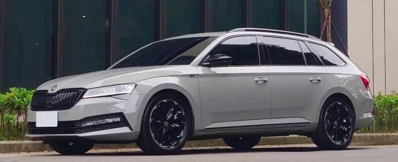Skoda Superb 2.0L sportline 5門旅行車